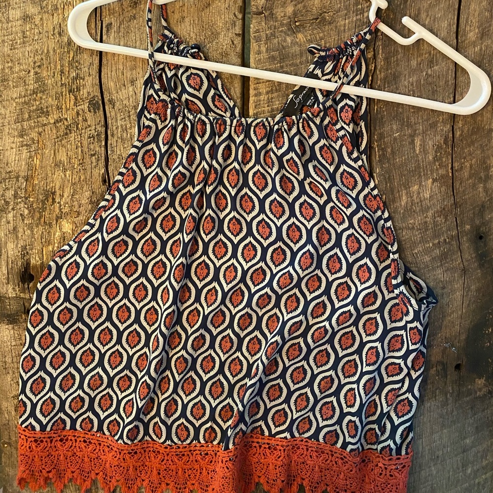 Crop top
